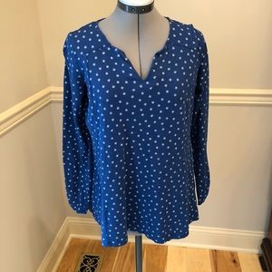 Blue dotted maternity top